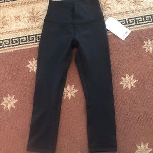 Lululemon cropped wunder unders!